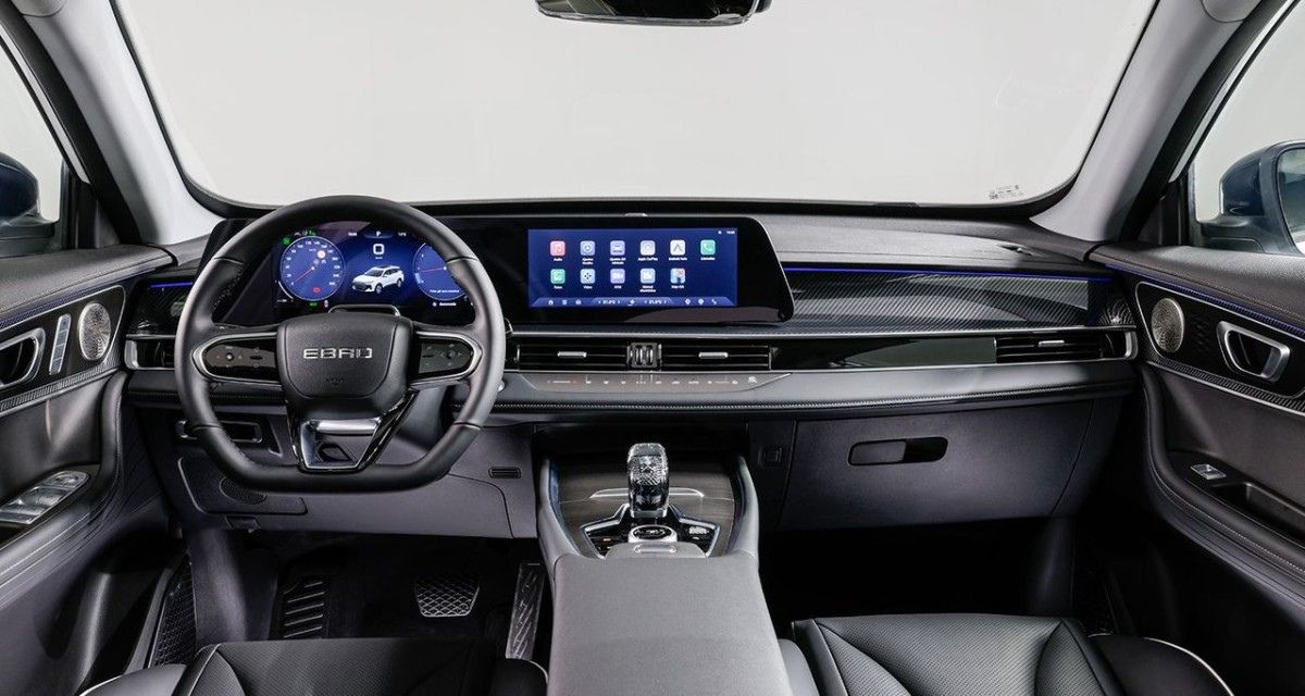 EBRO S700 1.6 TGDI LUXURY 7 DCT SALPICADERO
