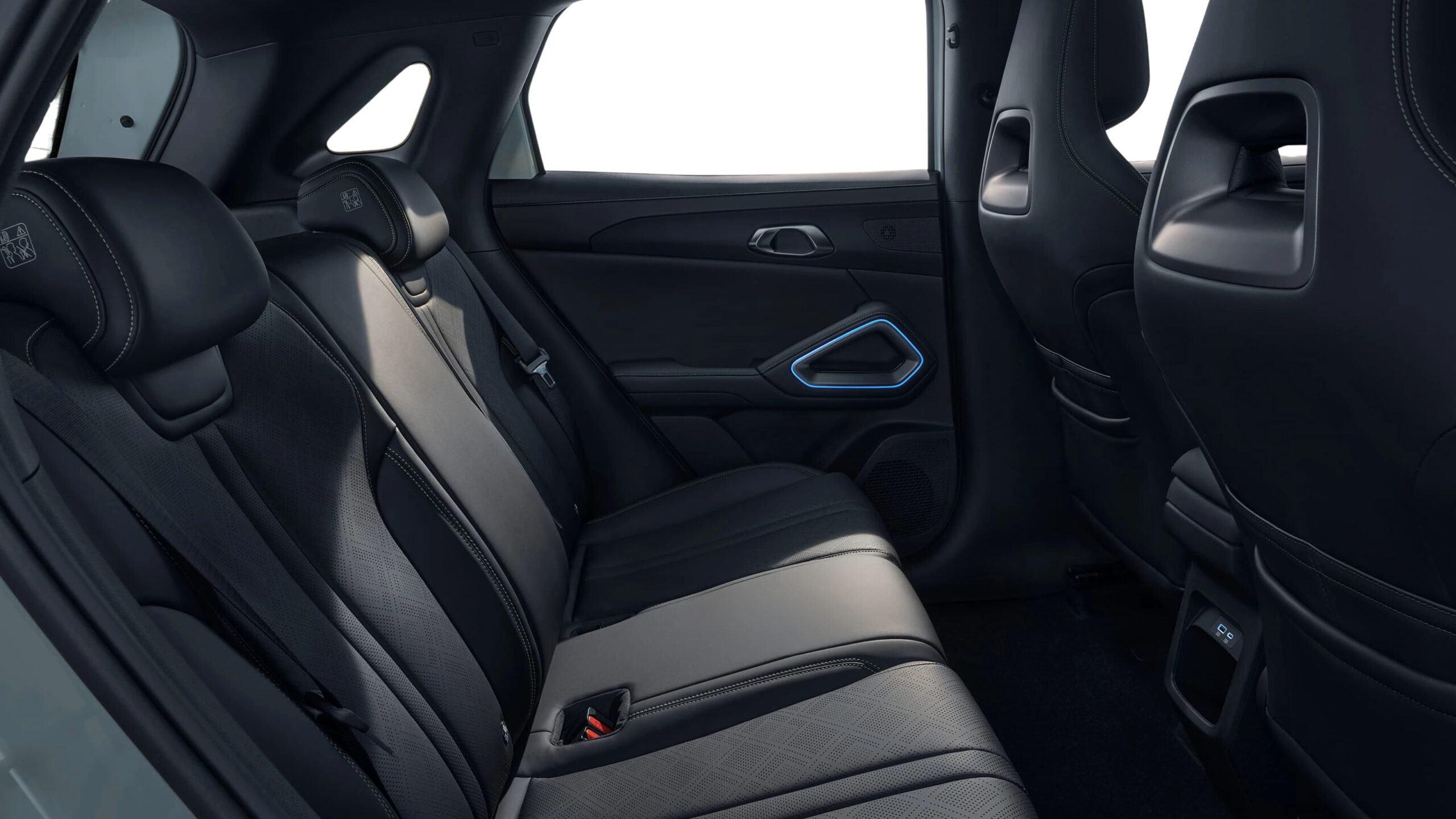 BYD ATTO2 ACTIVE INTERIOR TRASERA