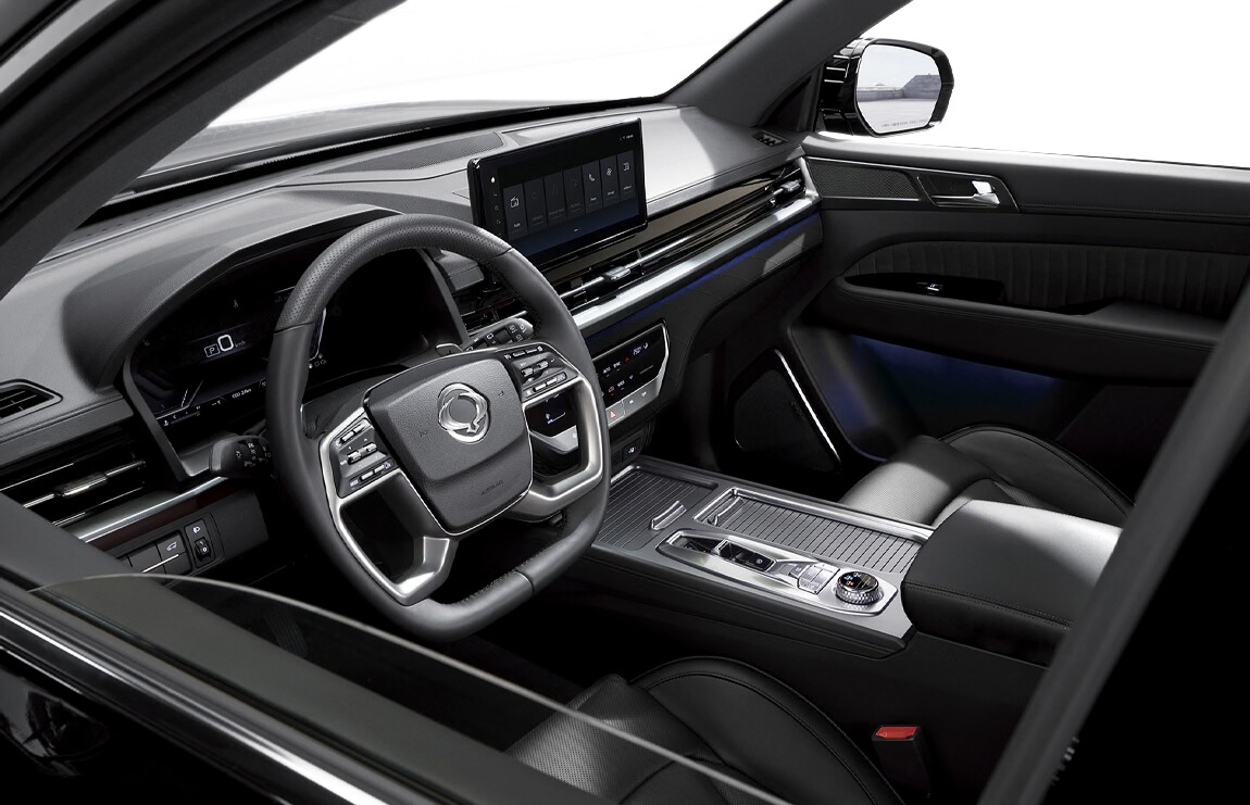 KGM REXTON D22 DTR PRO 4x4 INTERIOR (1)