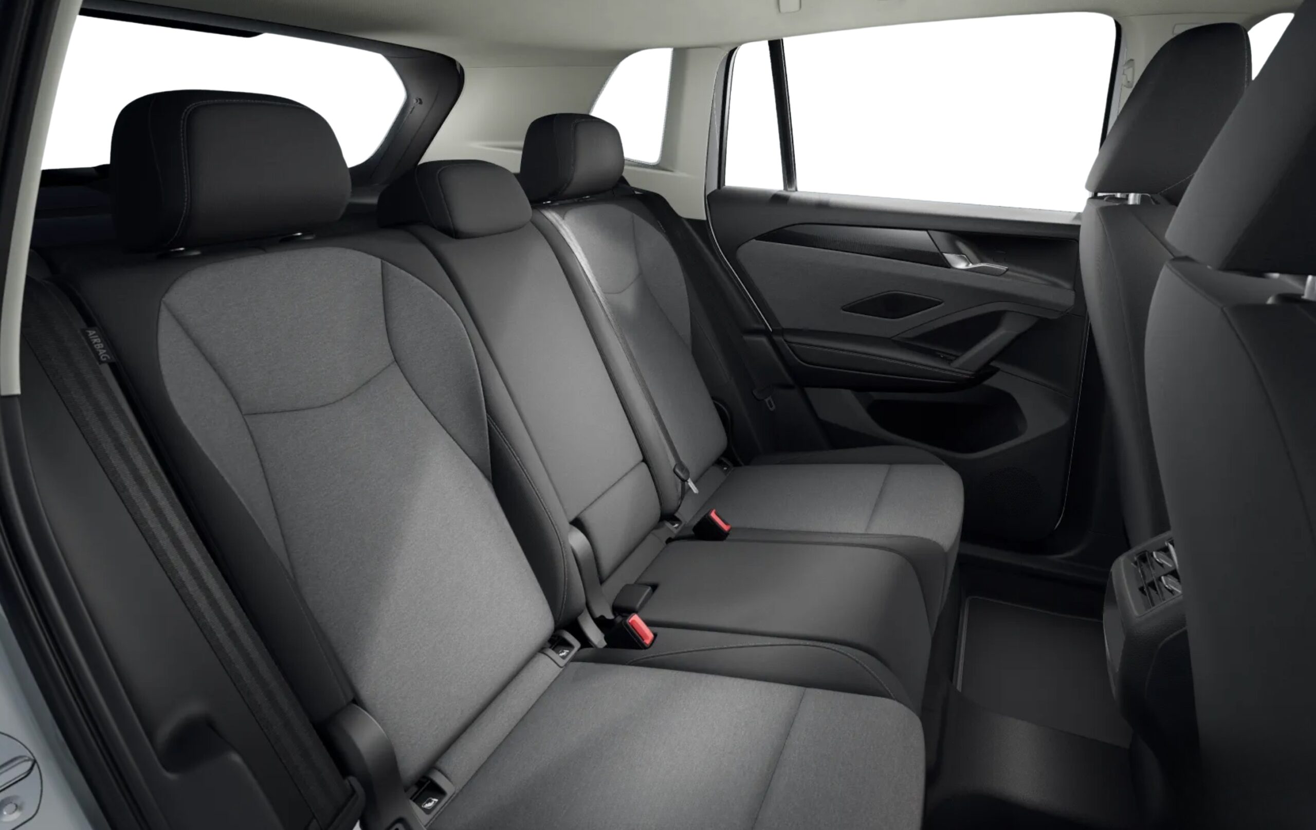 VOLKSWAGEN TIGUAN 1.5 eTSI DSG INTERIOR