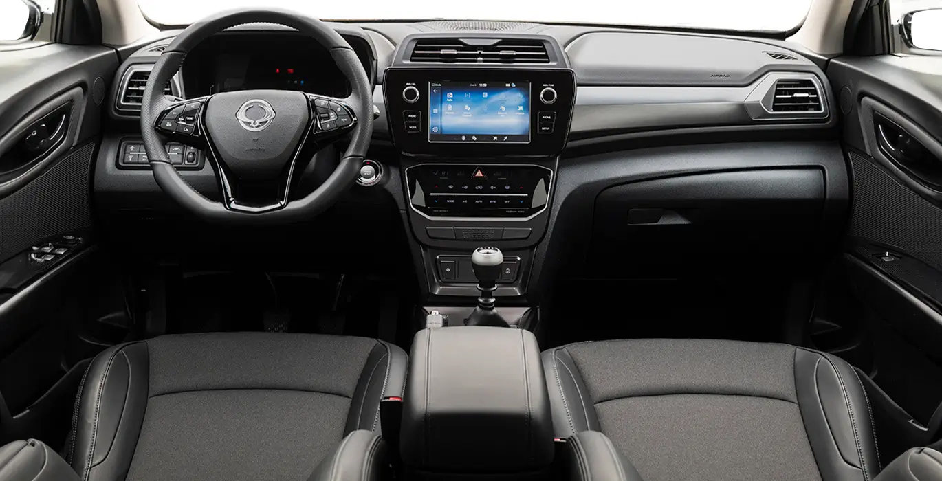 KGM TIVOLI G15 URBAN PLUS 4x2 INTERIOR 3
