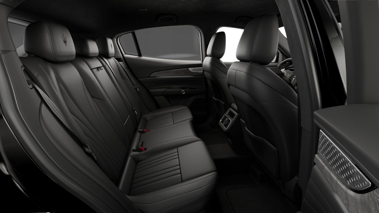 MASERATI GRECALE ENGINE L4 2.0 MHEV AWD INTERIOR ASIENTOS