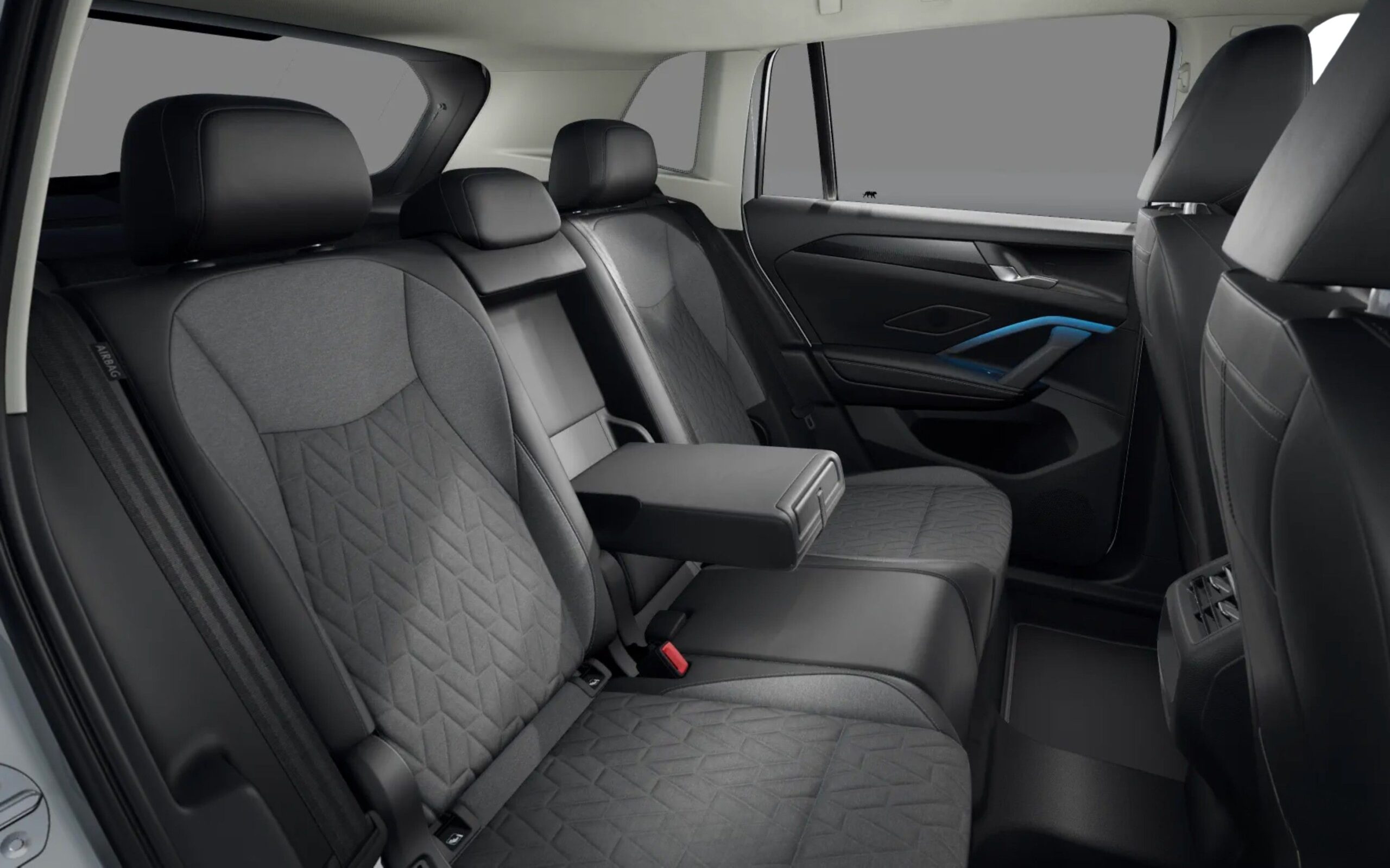 VOLKSWAGEN TIGUAN DSG MAS 1.5 eTSI INTERIOR ASIENTOS