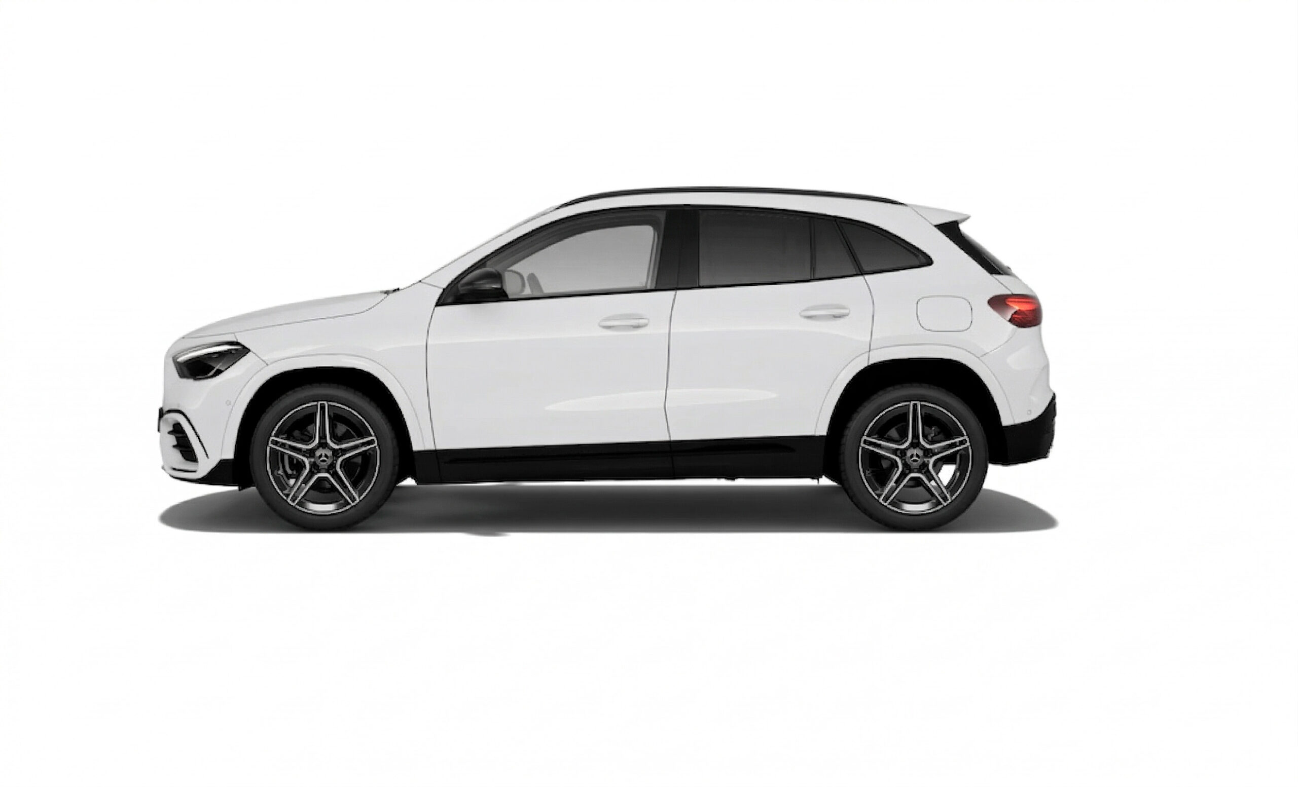 MERCEDES-BENZ CLASE GLA 200d AMG LINE LATERAL