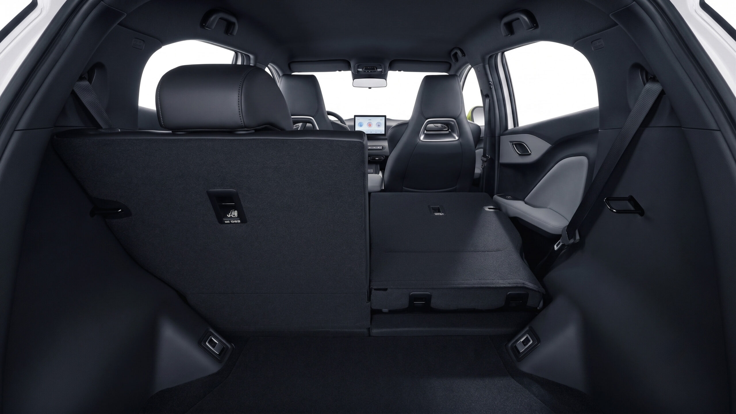 BYD DOLPHIN SURF BOOST INTERIOR MALETERO